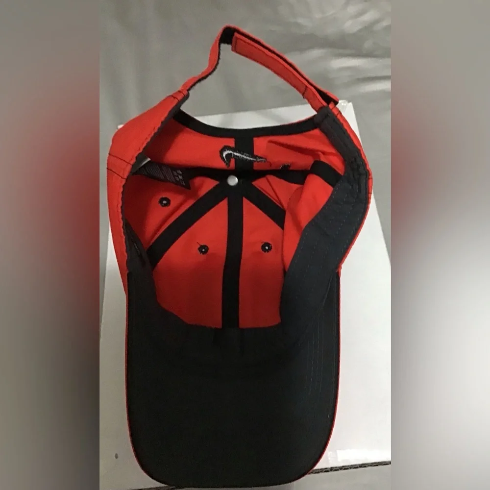 Tiger Woods Collection stylish red